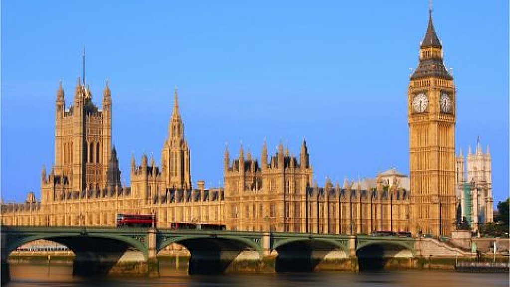 Royal London Tour with River Cruise