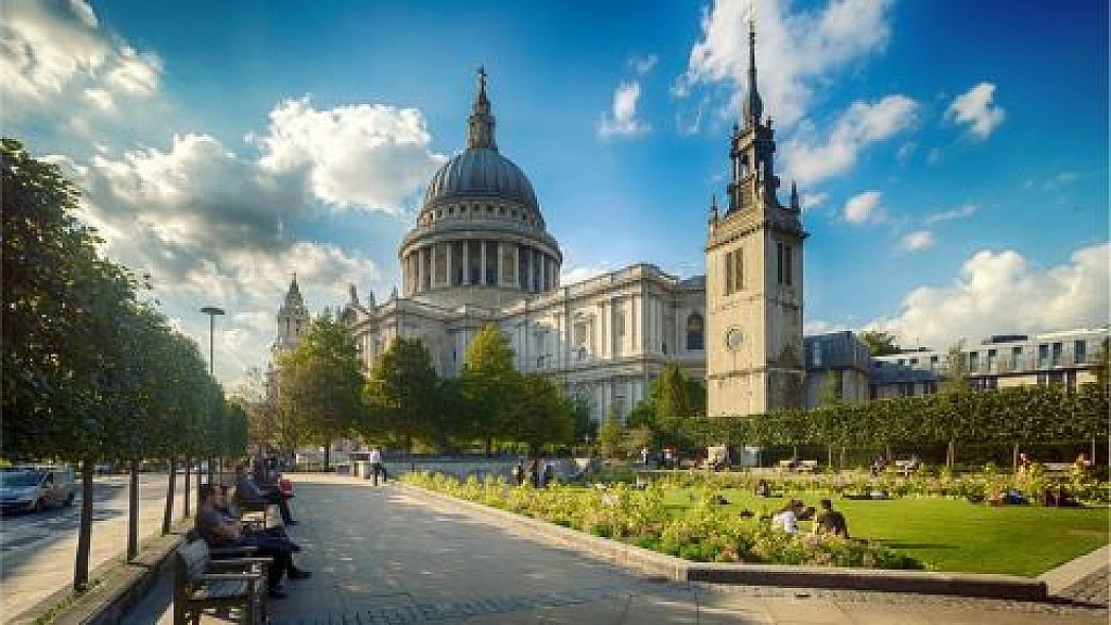 Crown Jewels of London Private tour with Driver-Guide